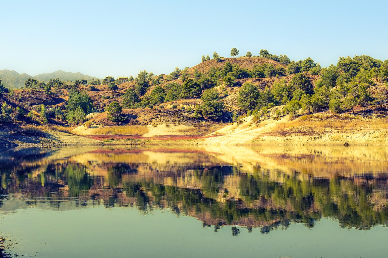 lake landscape mountains free photo