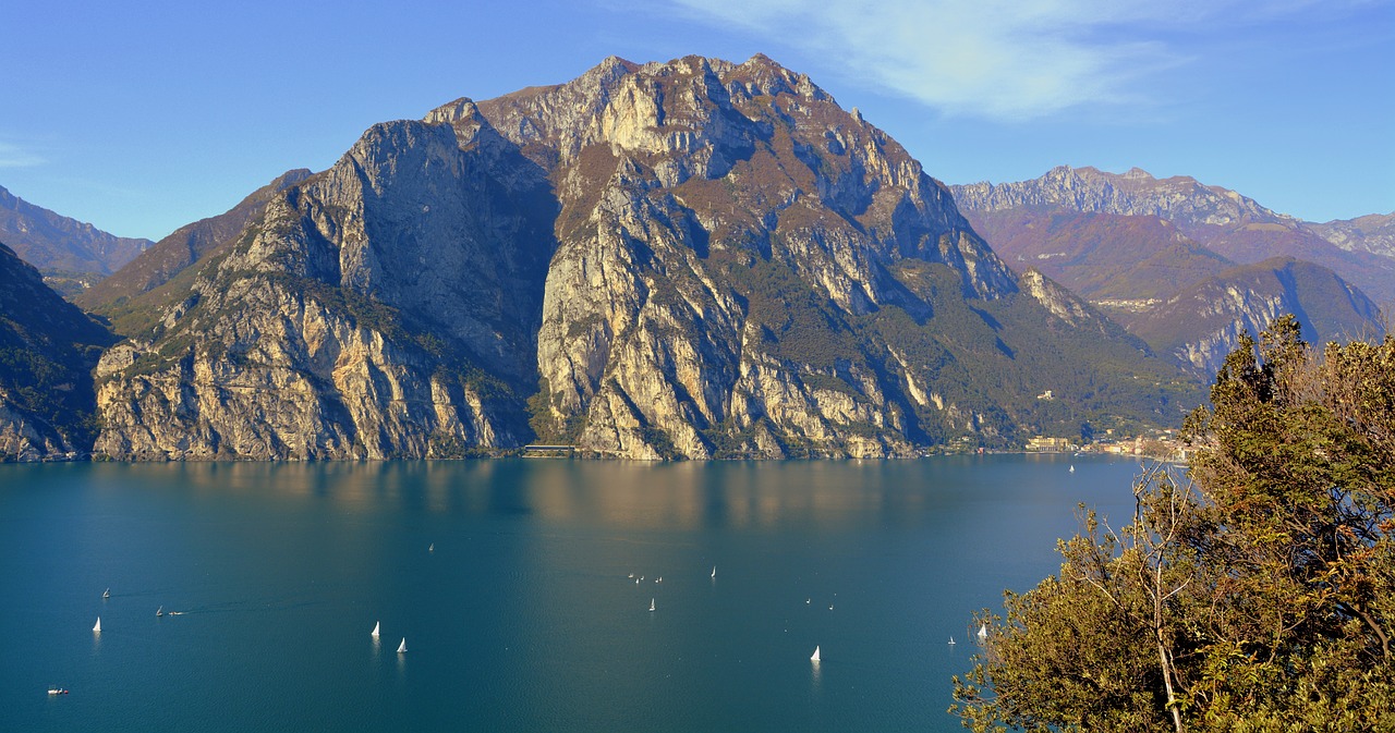 lake landscape mountain free photo