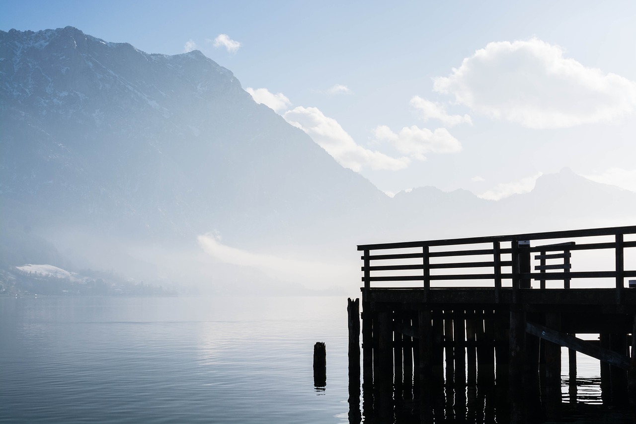 lake mountains pier free photo