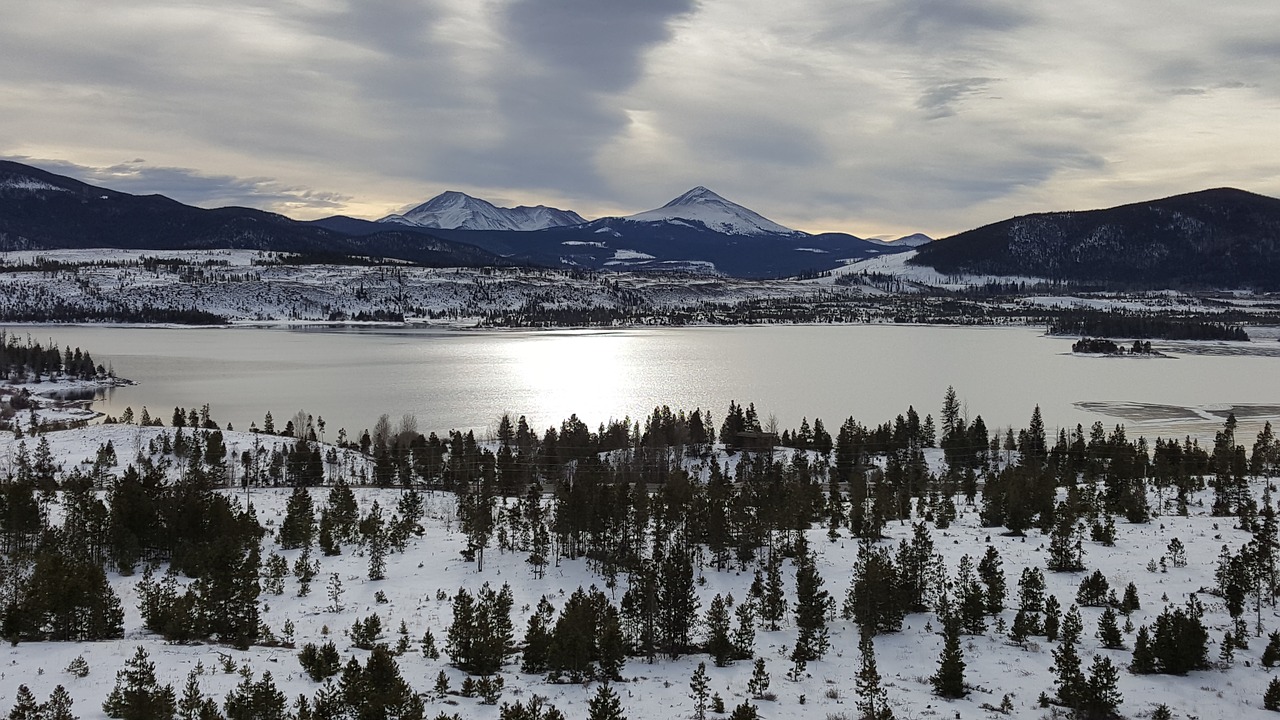 lake  mountain  snow free photo