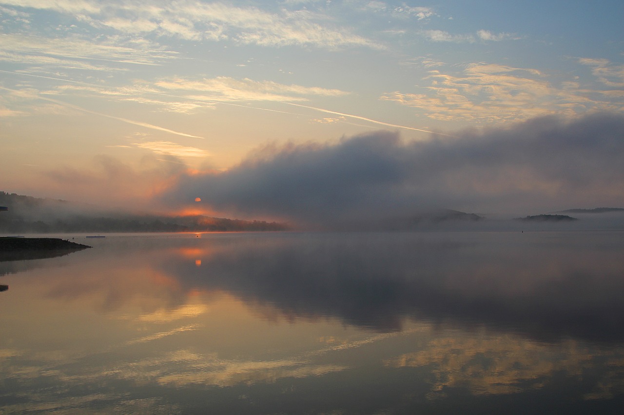 lake  water  morgenstimmung free photo