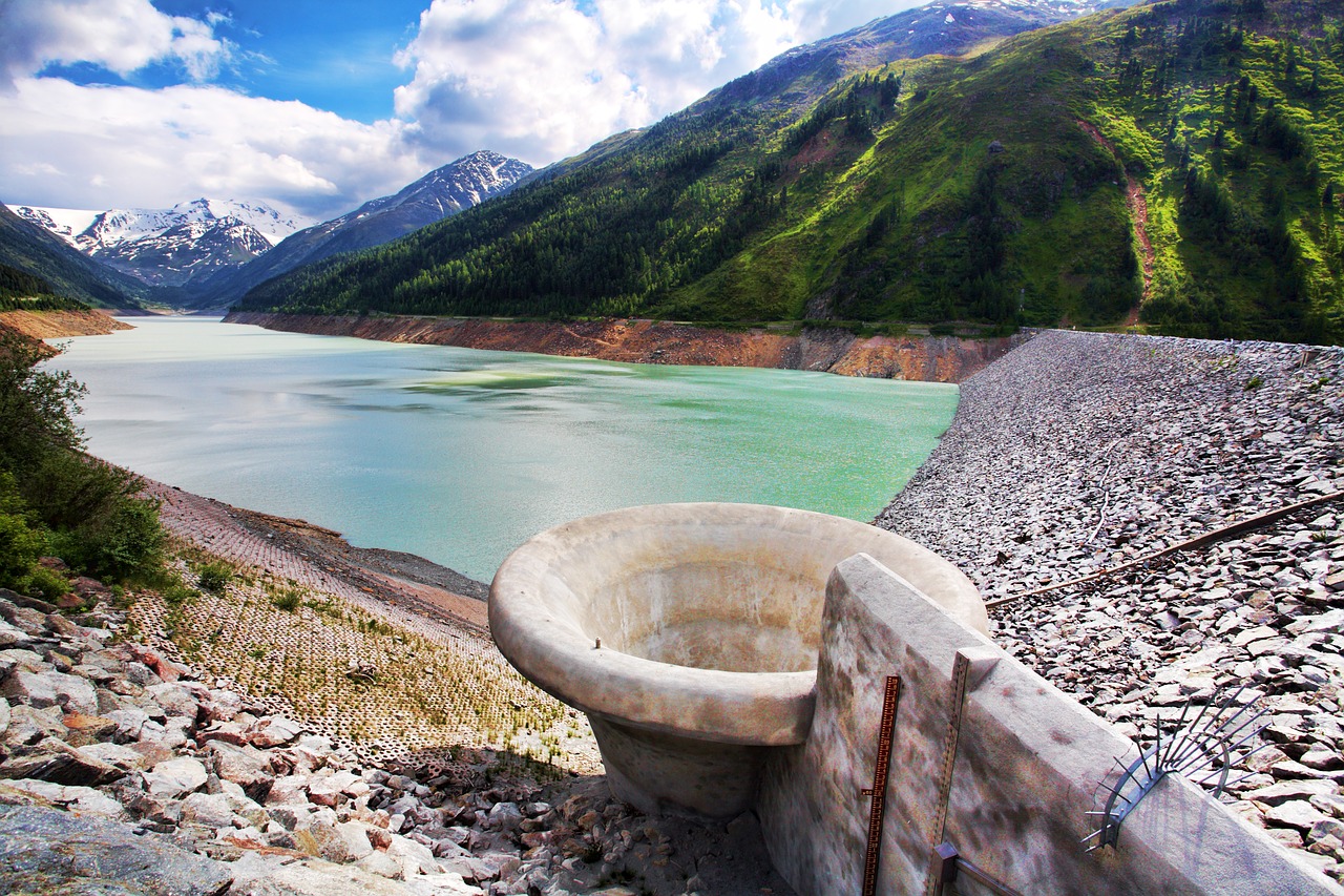 lake  reservoir  alpine free photo
