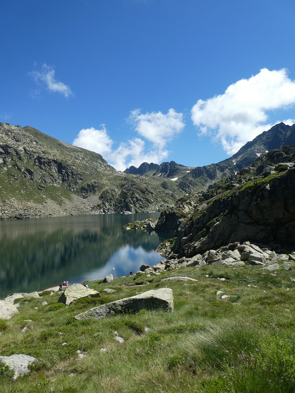 lake  rocks  mountain free photo