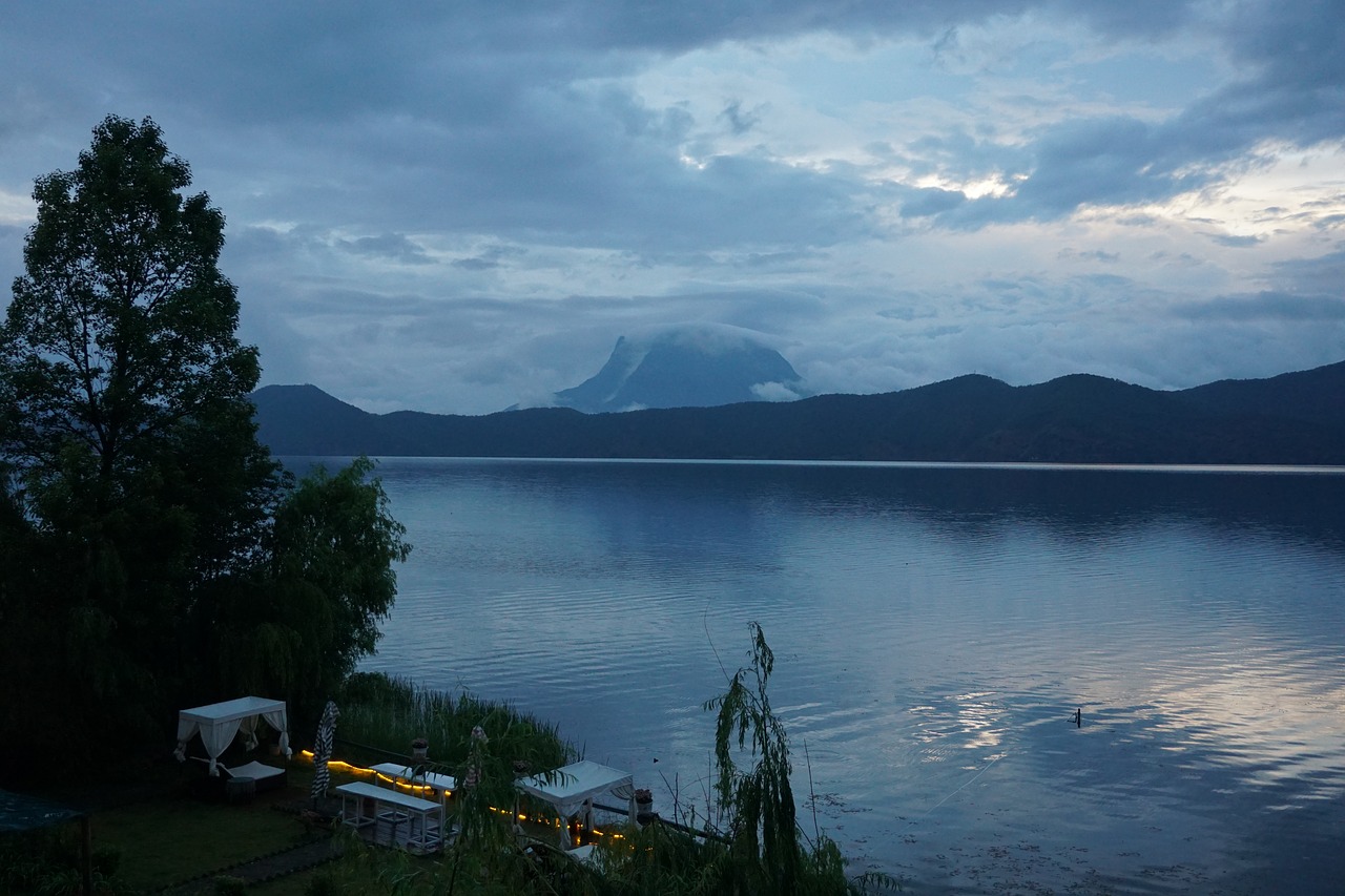 lake  china  landscape free photo