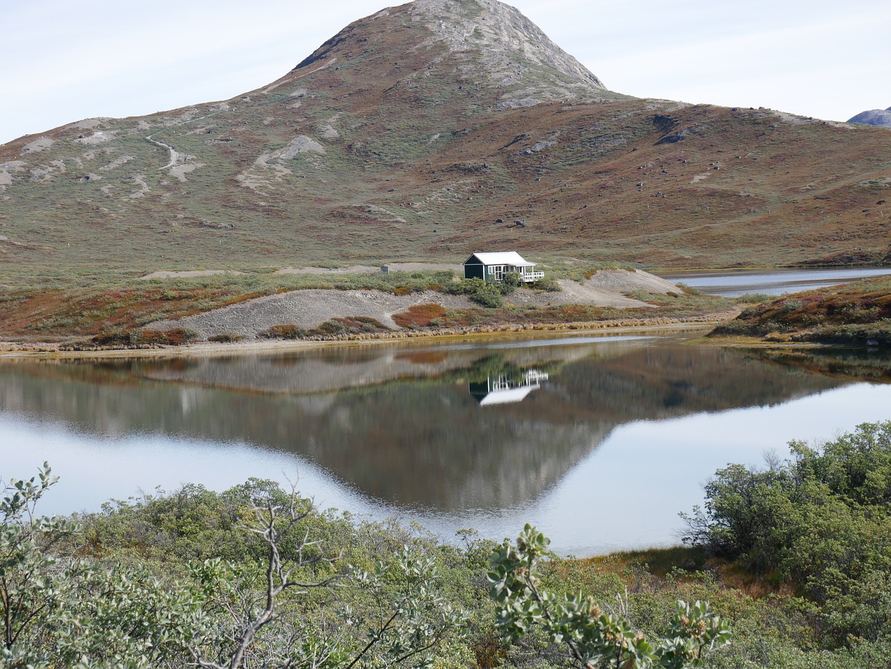 lake  cottage  hut free photo