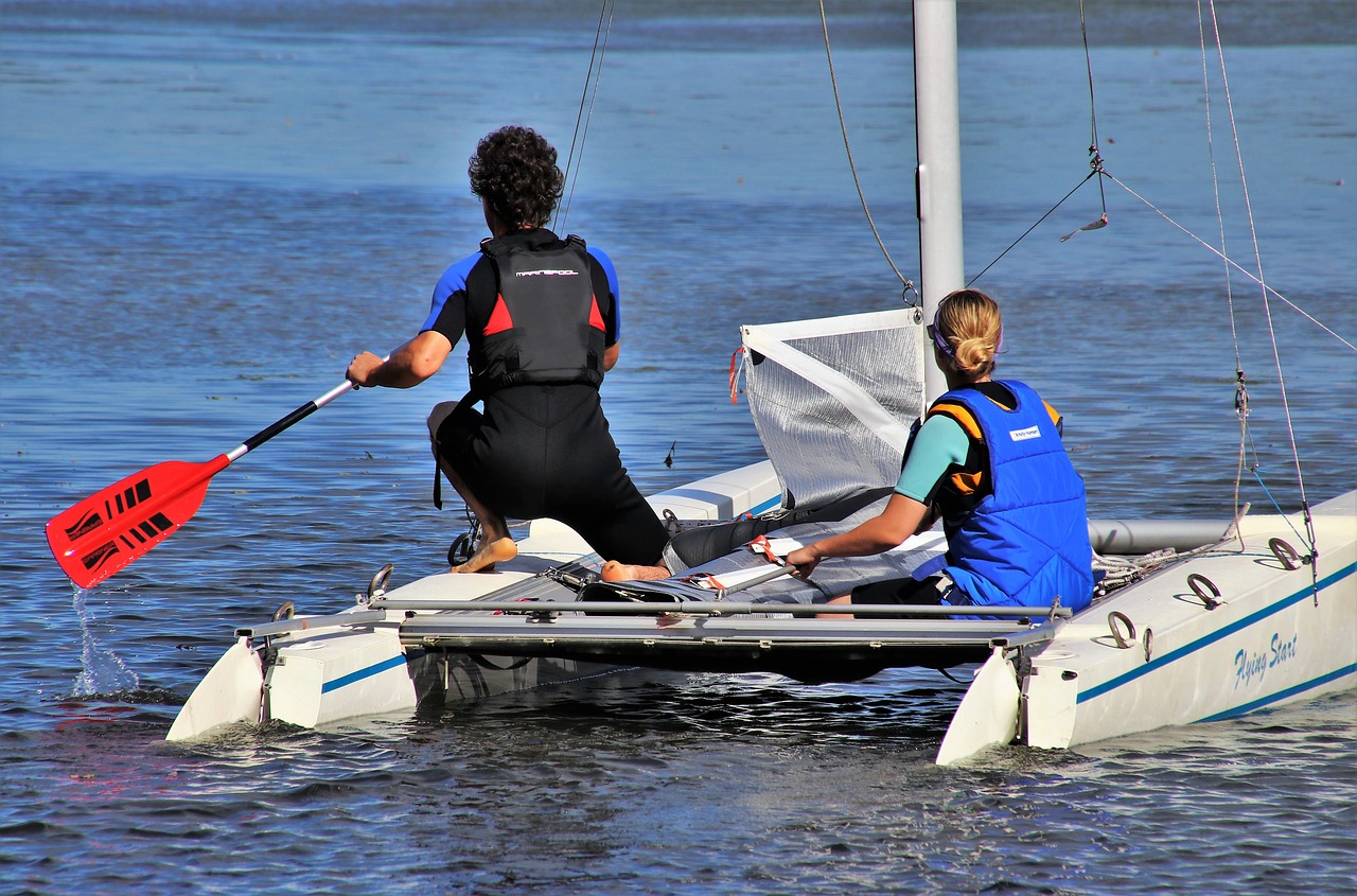 lake  on the water  rowing free photo