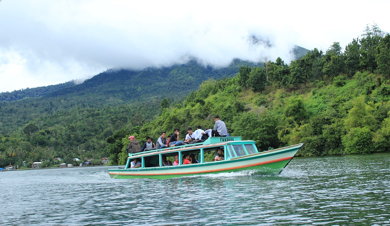 lake  ranau  oku free photo