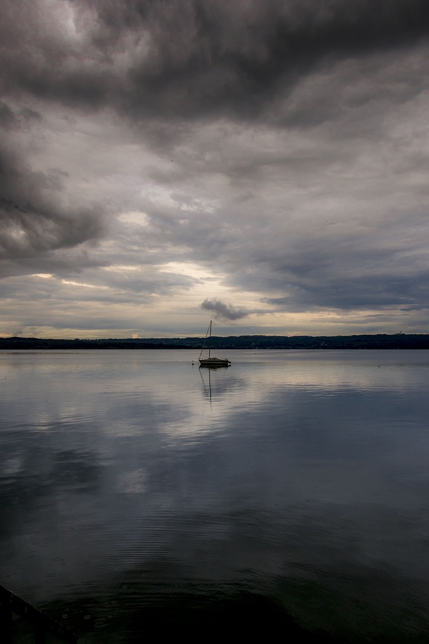 lake  boat  sunrise free photo