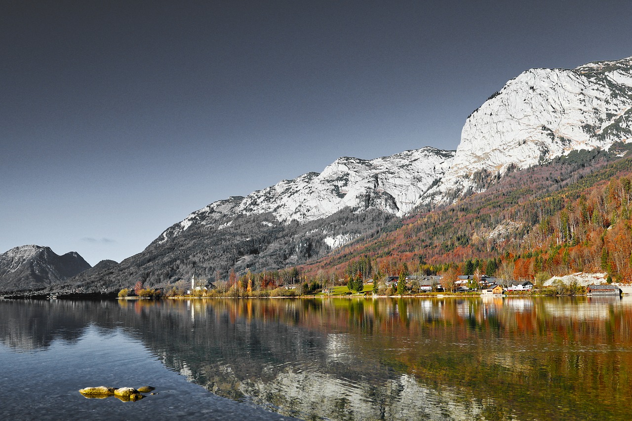 lake  mountains  landscape free photo