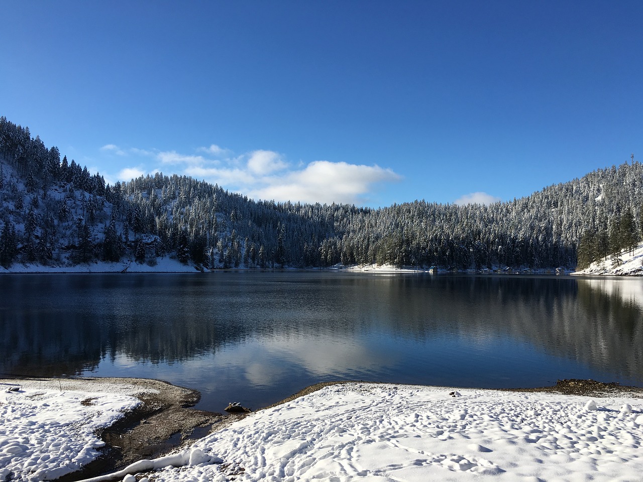 lake  winter  landscape free photo