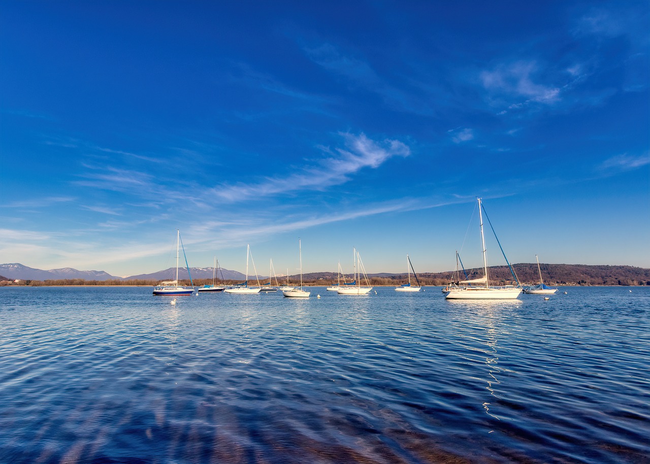 lake  boat  water free photo