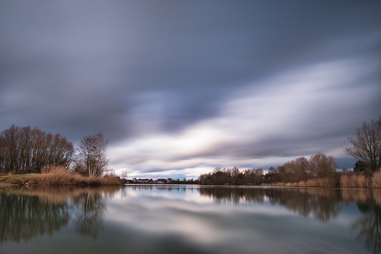 lake  seascape  sky free photo