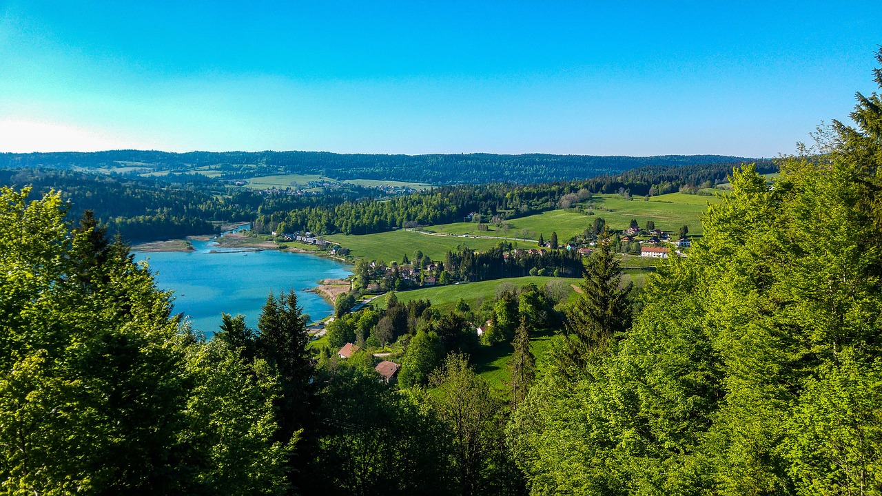 lake  france  water free photo