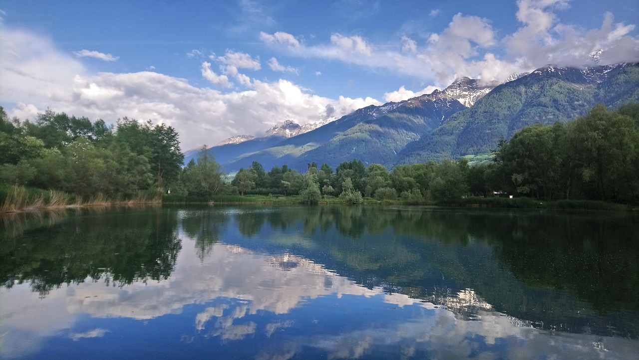 lake  mirroring  mountain free photo