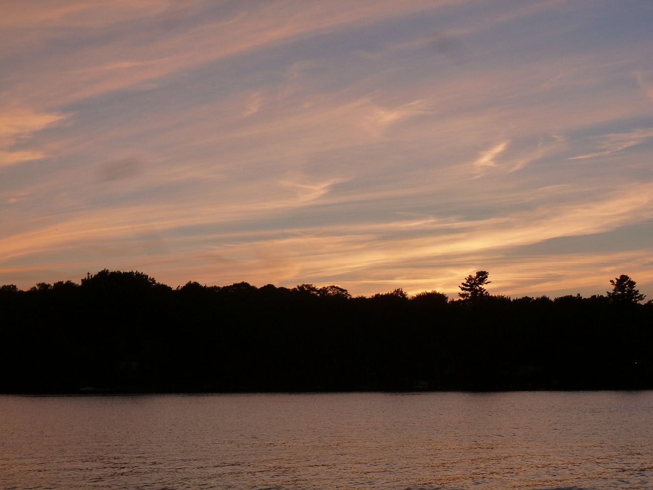 lake forest clouds free photo