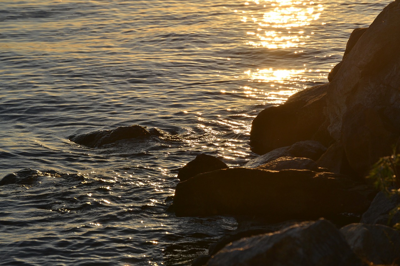 lake rock sunset free photo