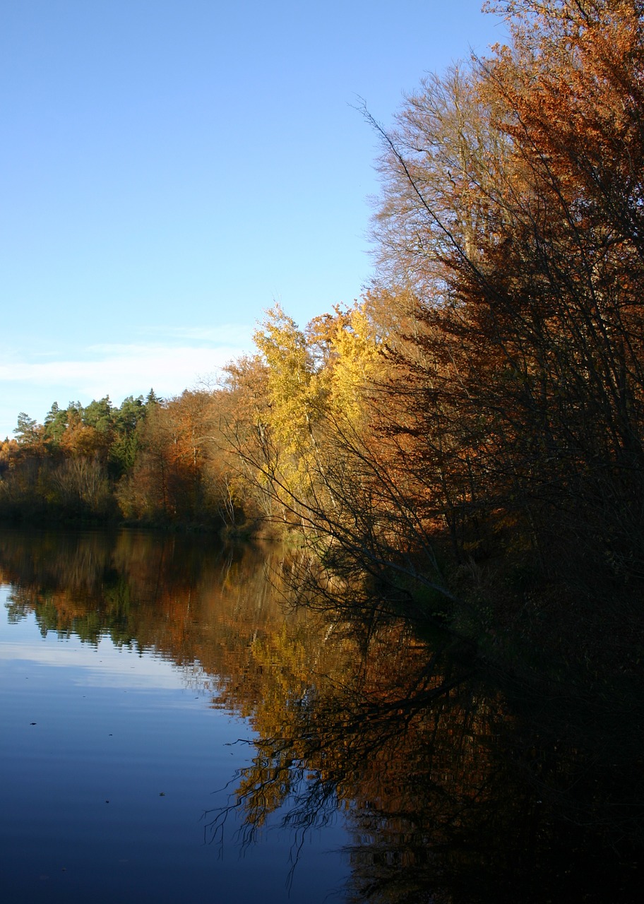 lake water autumn free photo