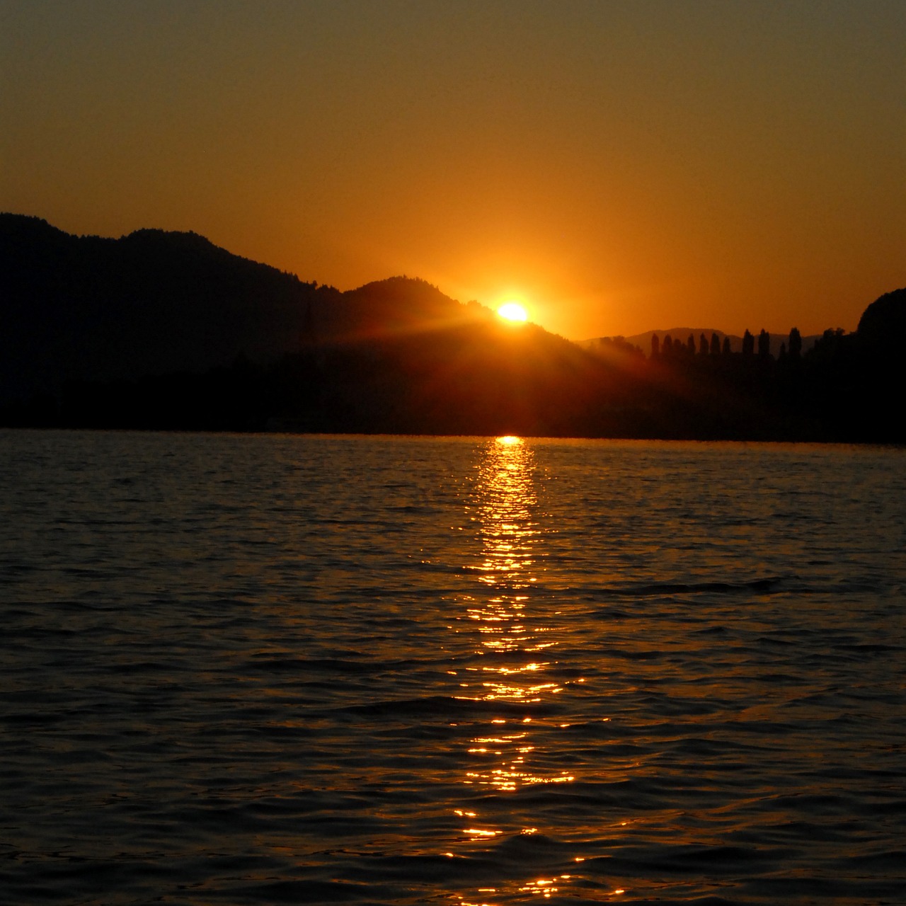 lake sunrise mountains free photo