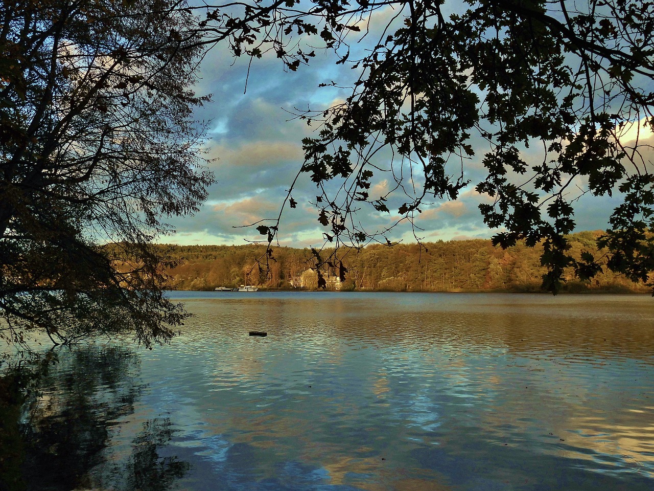 lake autumn mood water free photo