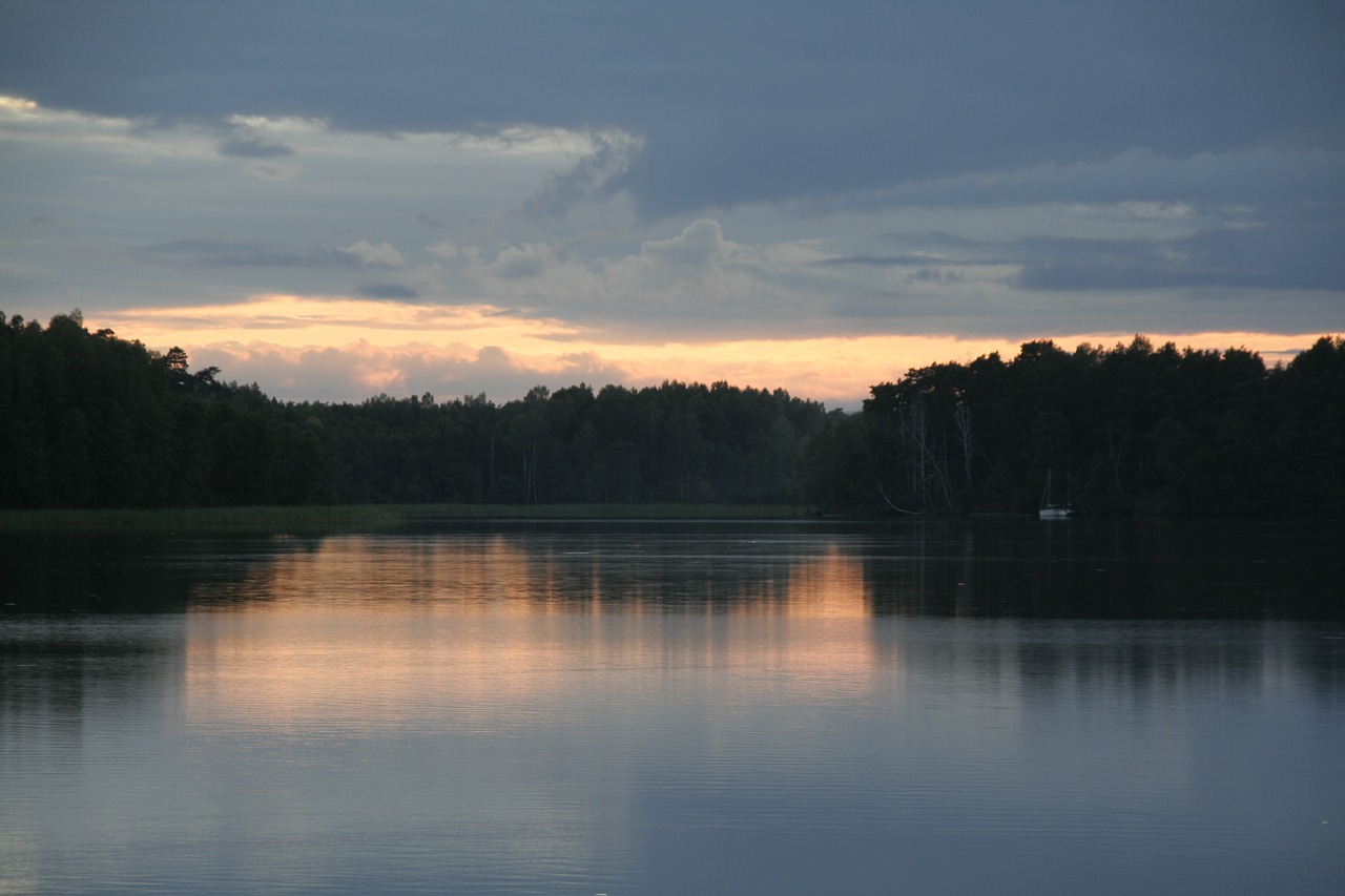 lake sunset water free photo