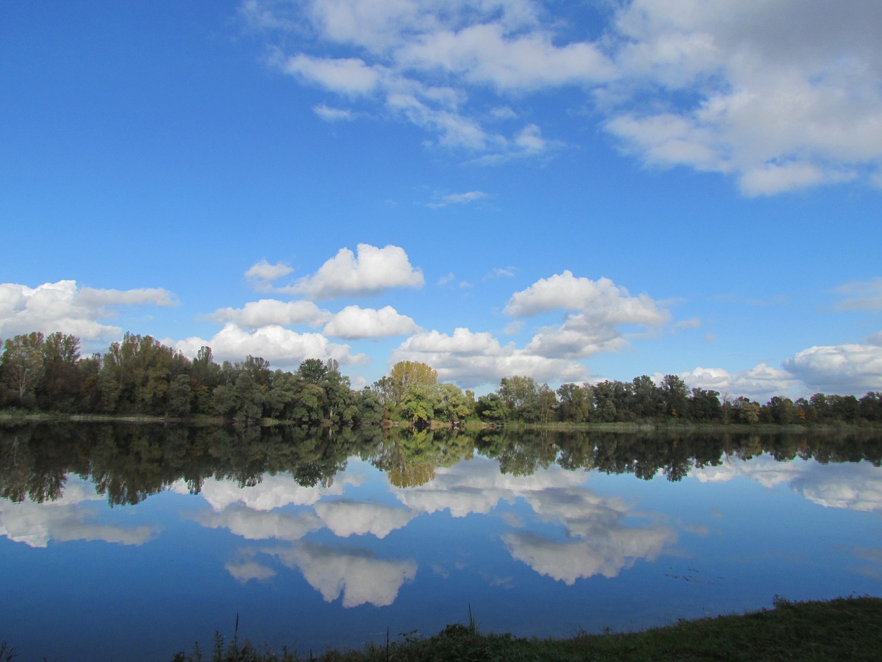 lake nature water free photo