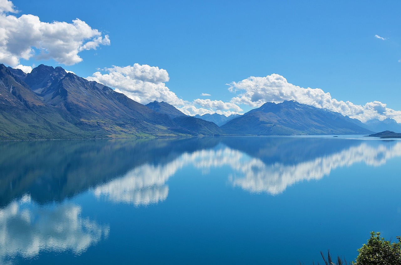 lake the scenery blue sky free photo