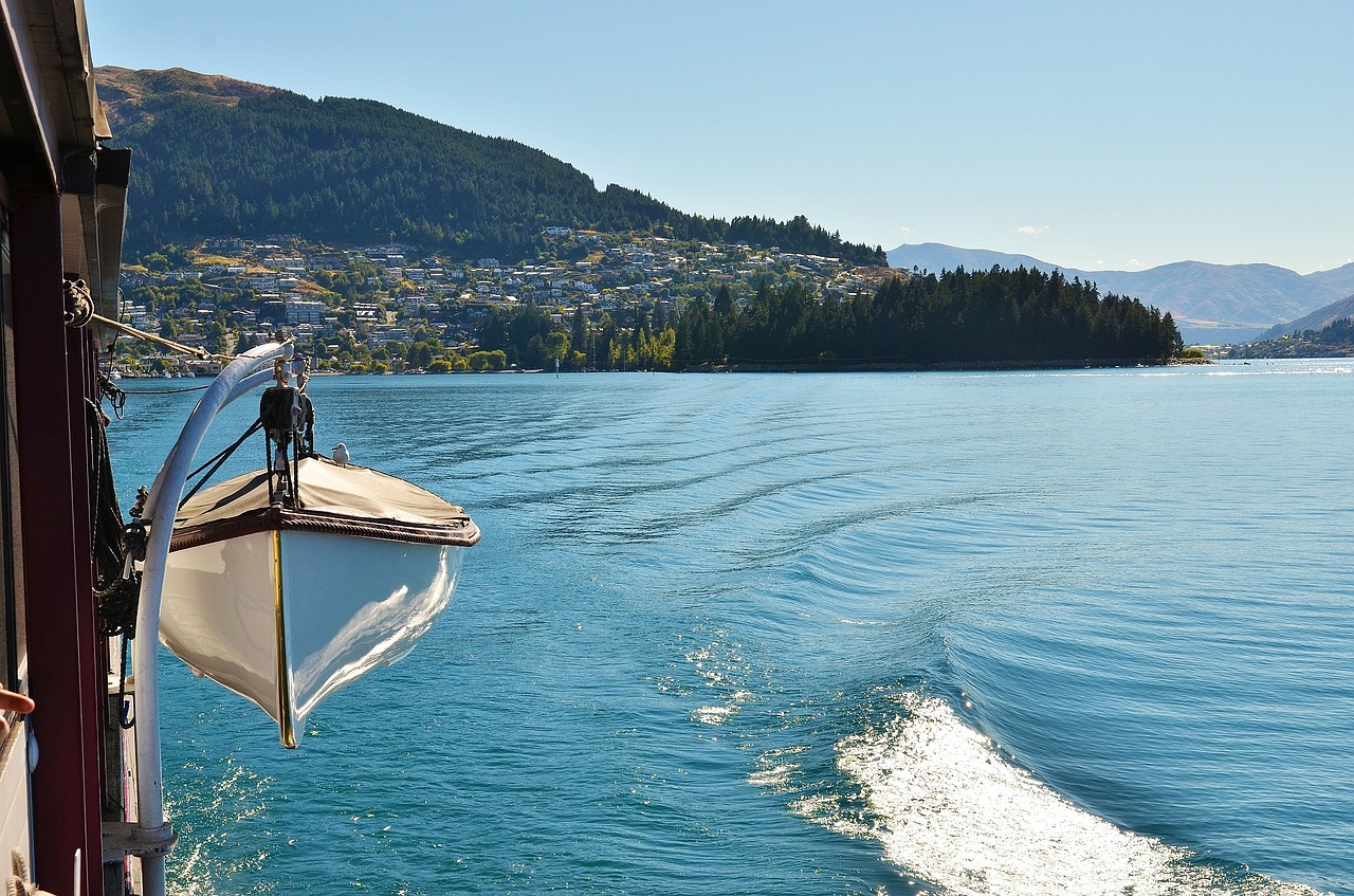 lake the scenery ship free photo