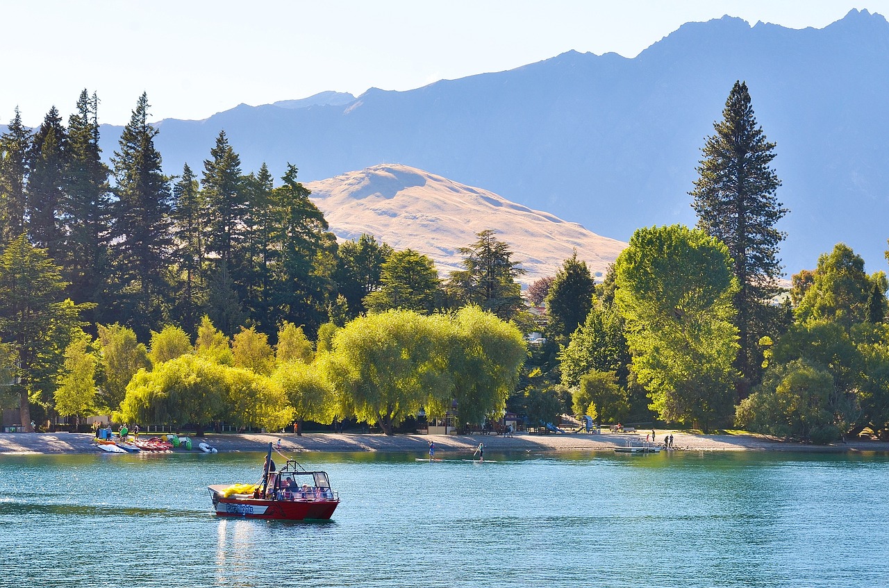 lake ship the scenery free photo