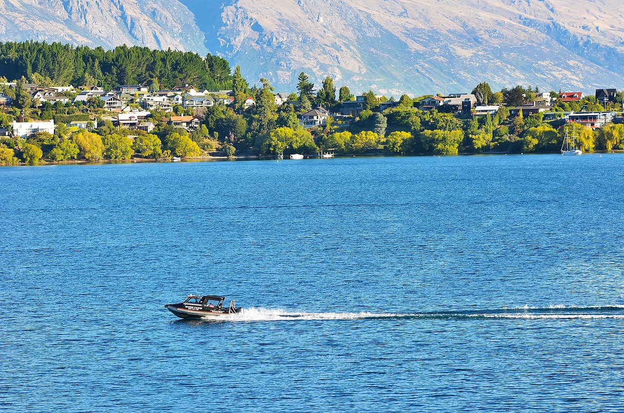 lake ship the scenery free photo