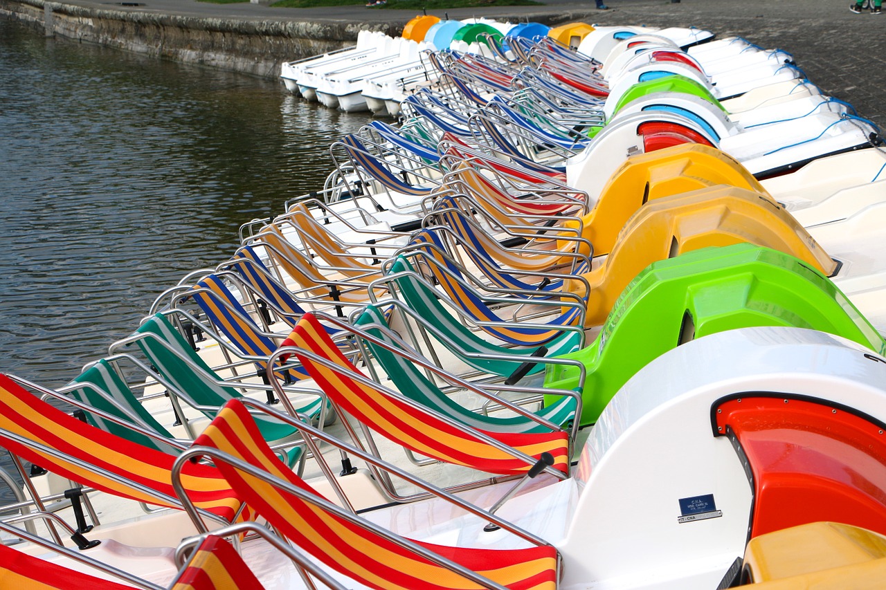 lake paddle boats water sports free photo