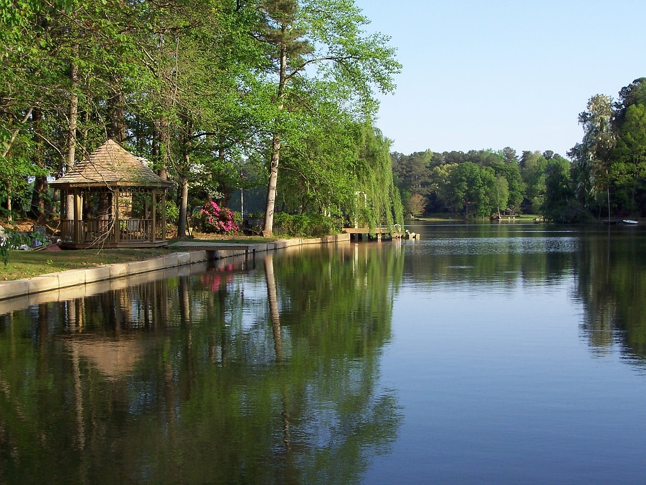 lake tranquil water free photo