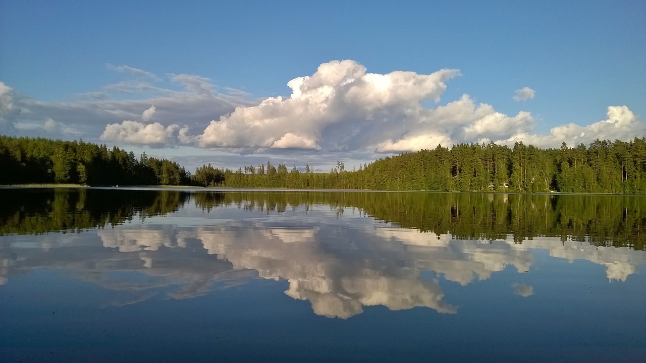 lake sky cloud free photo