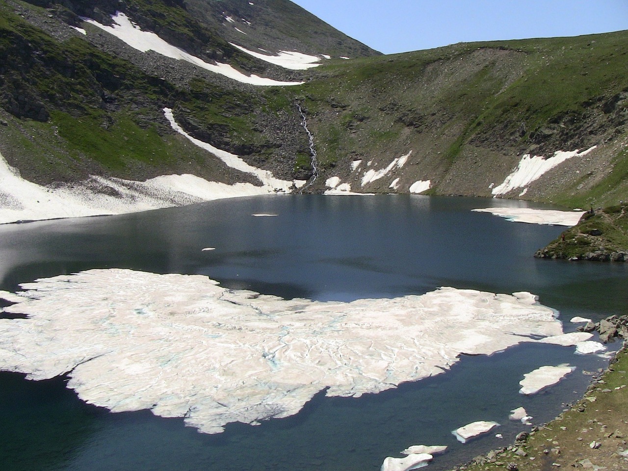 lake bulgaria mountain free photo