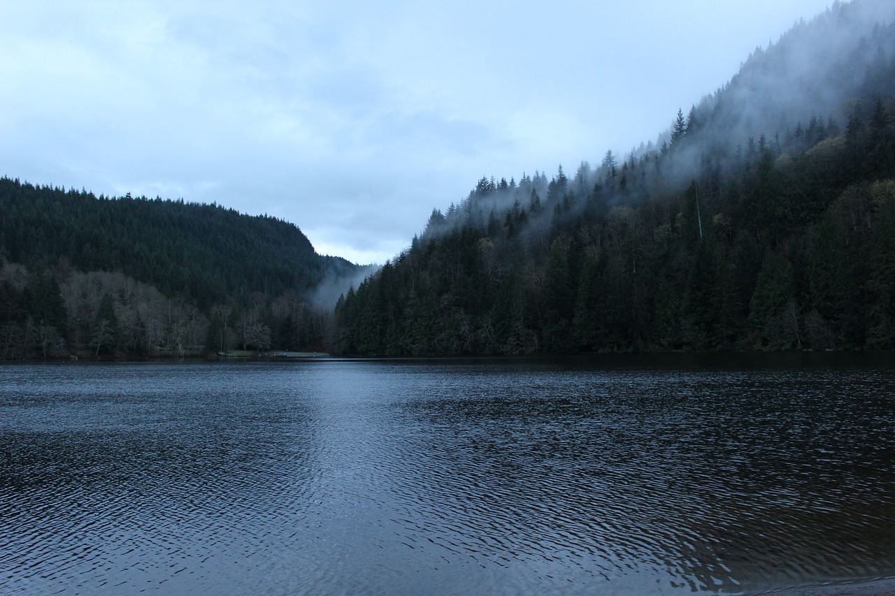 lake water mountains free photo