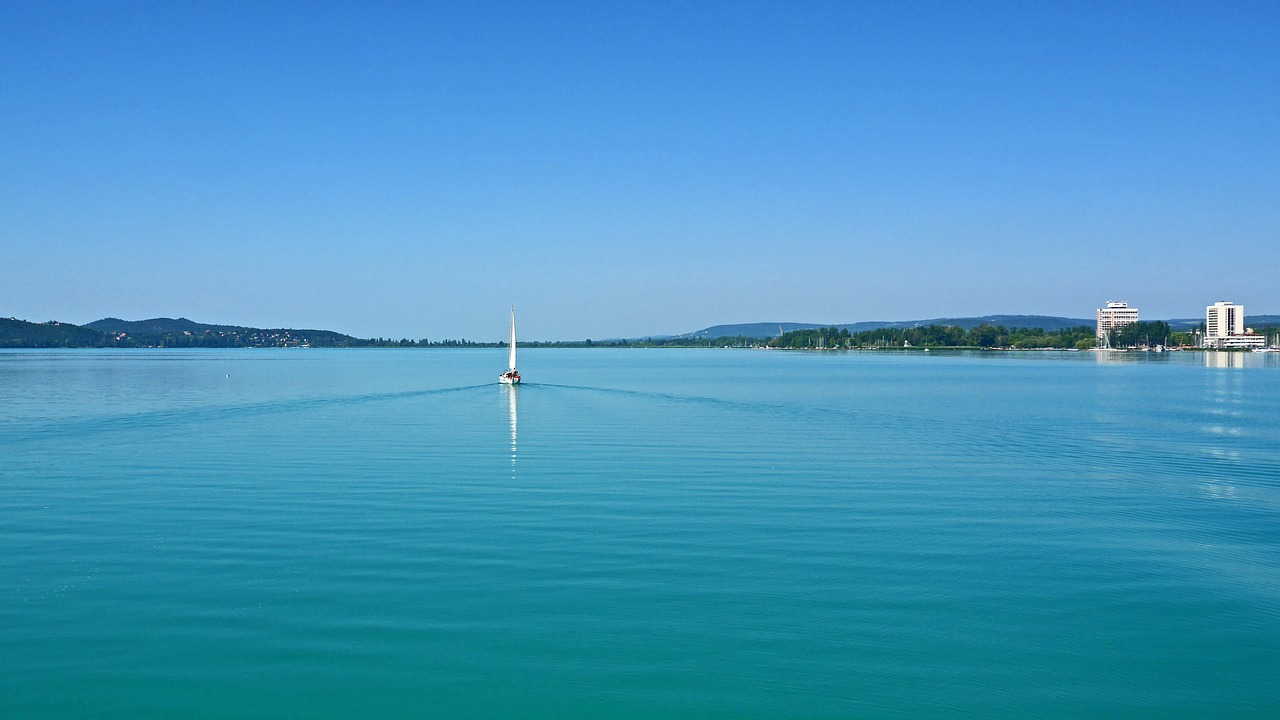 lake balaton north at 5 mph sailing boat free photo