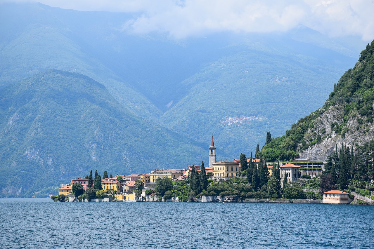 lake como italy holiday free photo