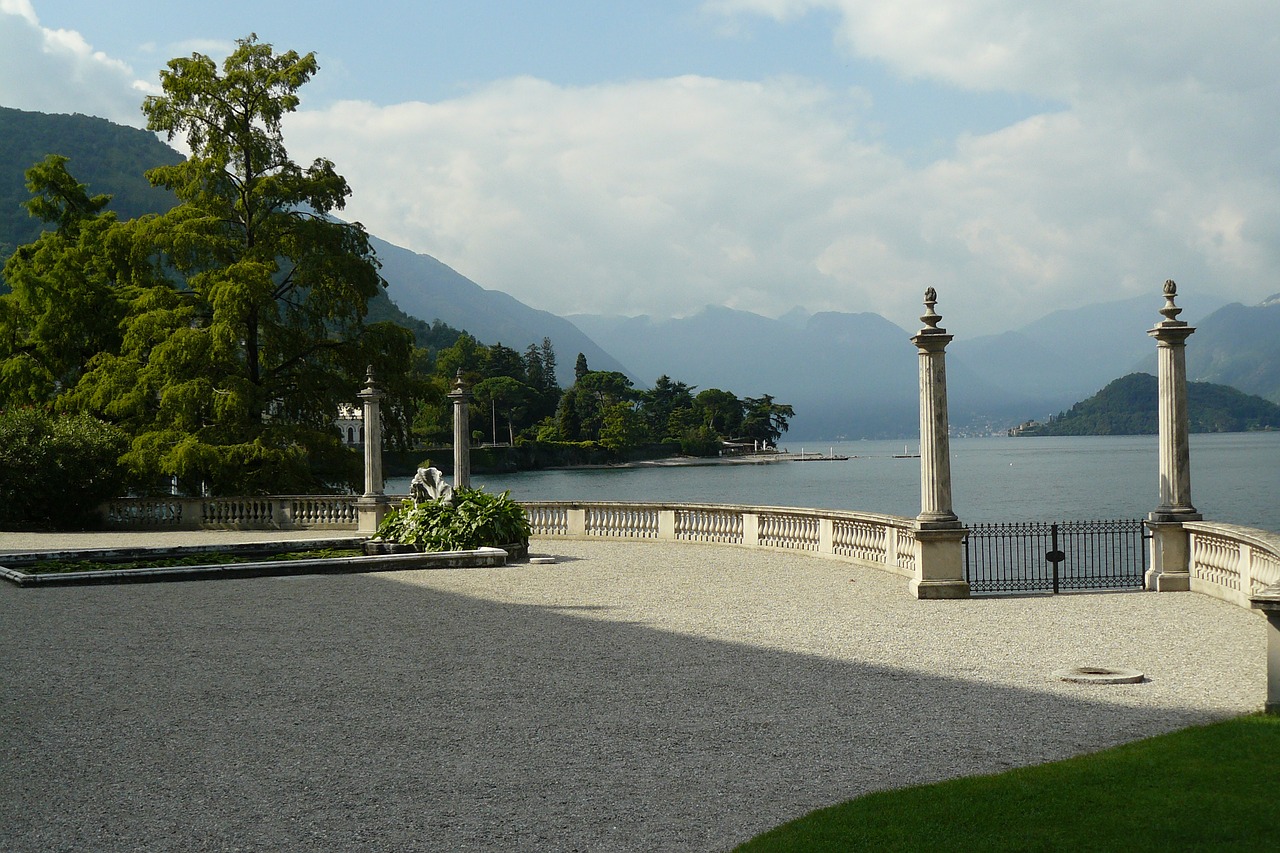 lake como  bellagio  villa melzi free photo