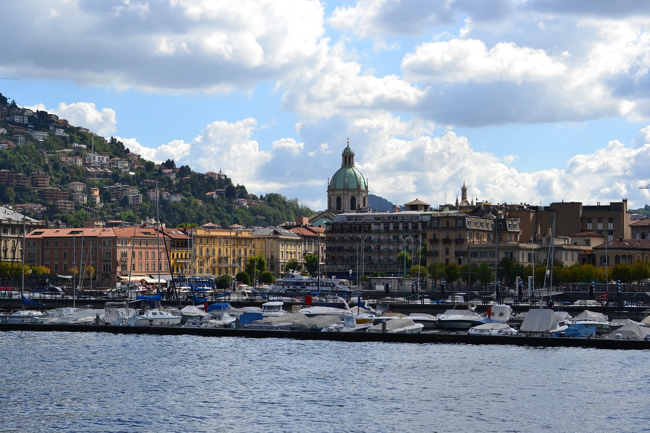 lake como  italy  milan free photo