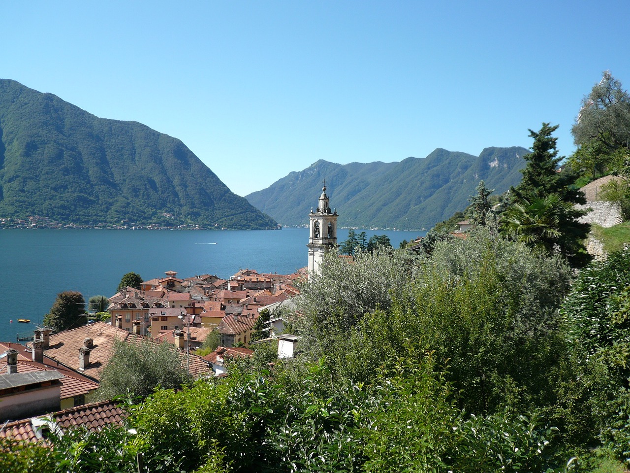 lake como italy mountains free photo