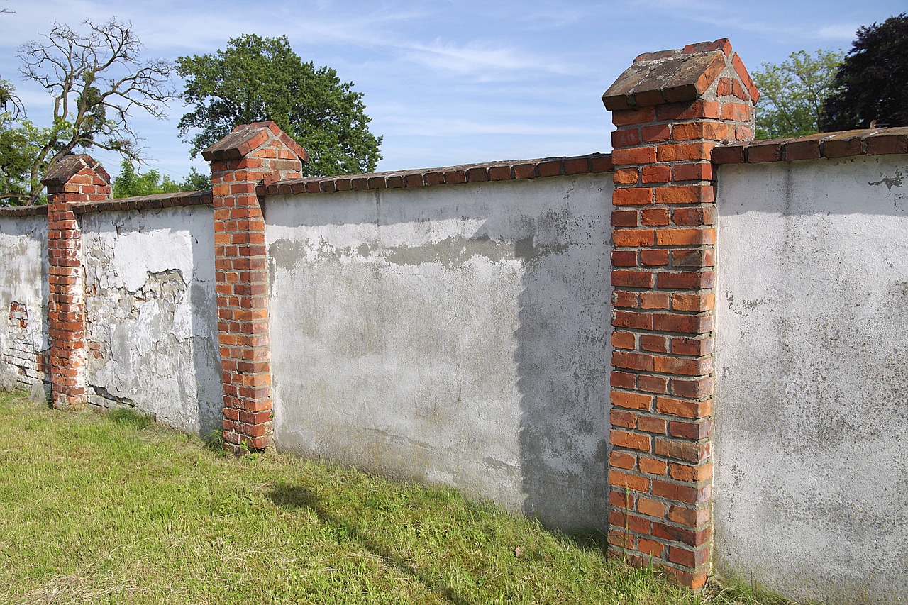 lake dusia brick old free photo