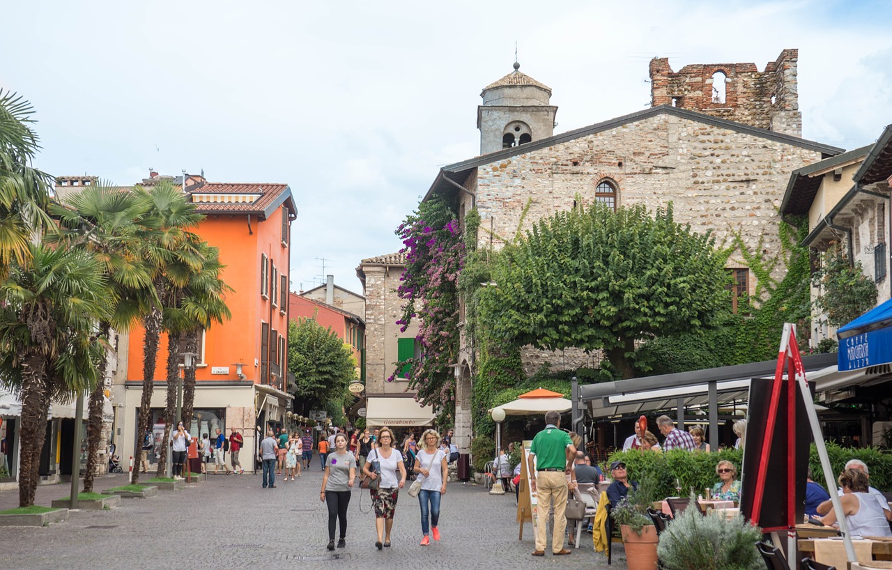 lake garda sirmione italy free photo