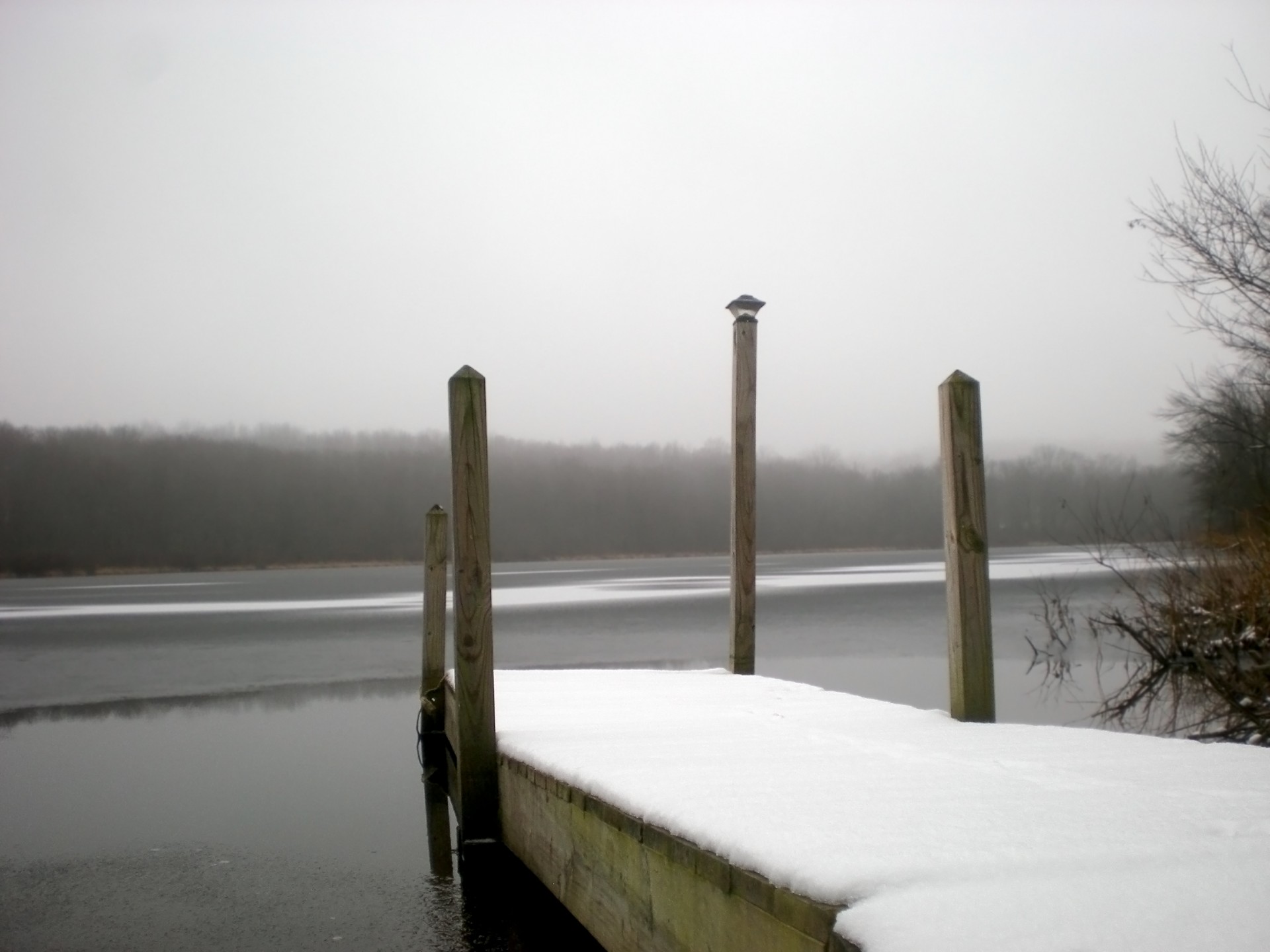 lake winter snow free photo