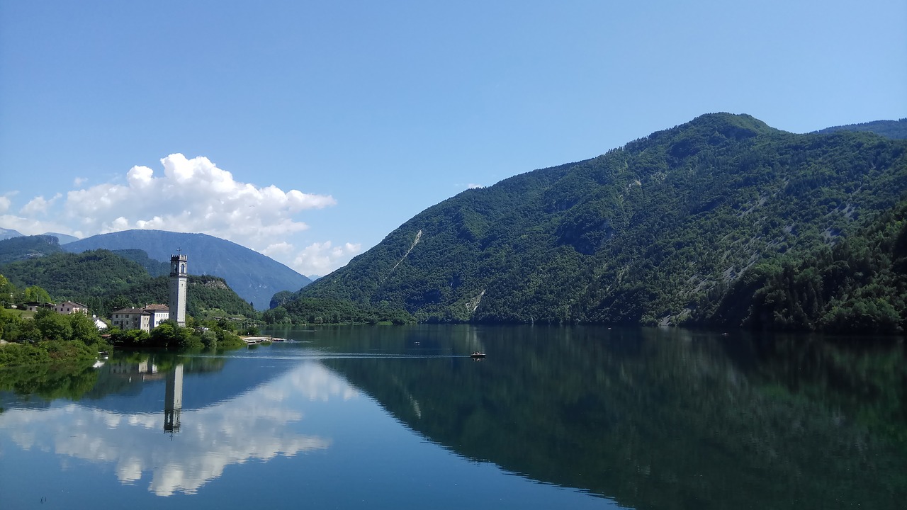 lake of arsiè  landscape  mountain free photo