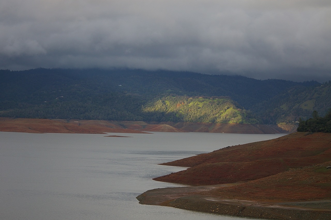 lake oroville water drought free photo