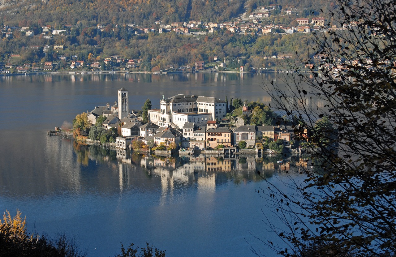 lake orta orta san giulio cusio free photo