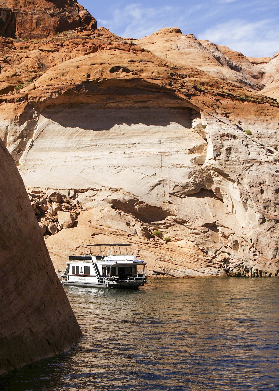 lake powell water reservoir arizona free photo