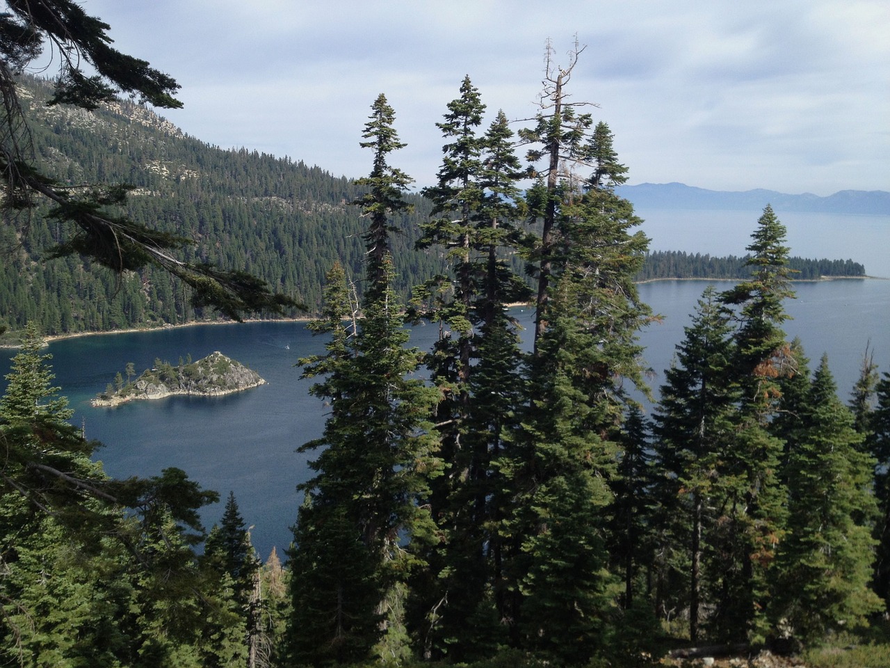 lake tahoe emerald bay water free photo