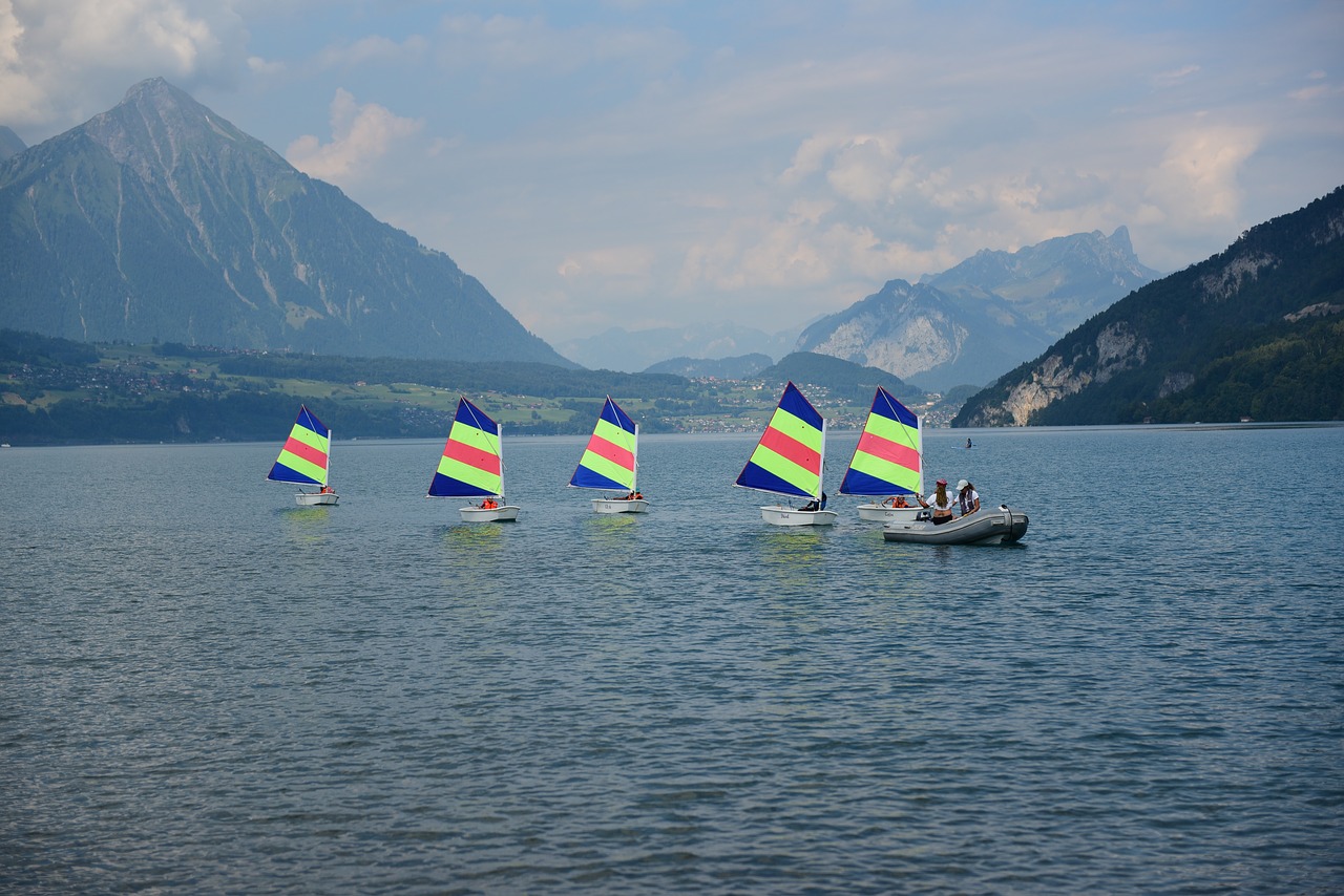 lake thun  optimists  sail free photo