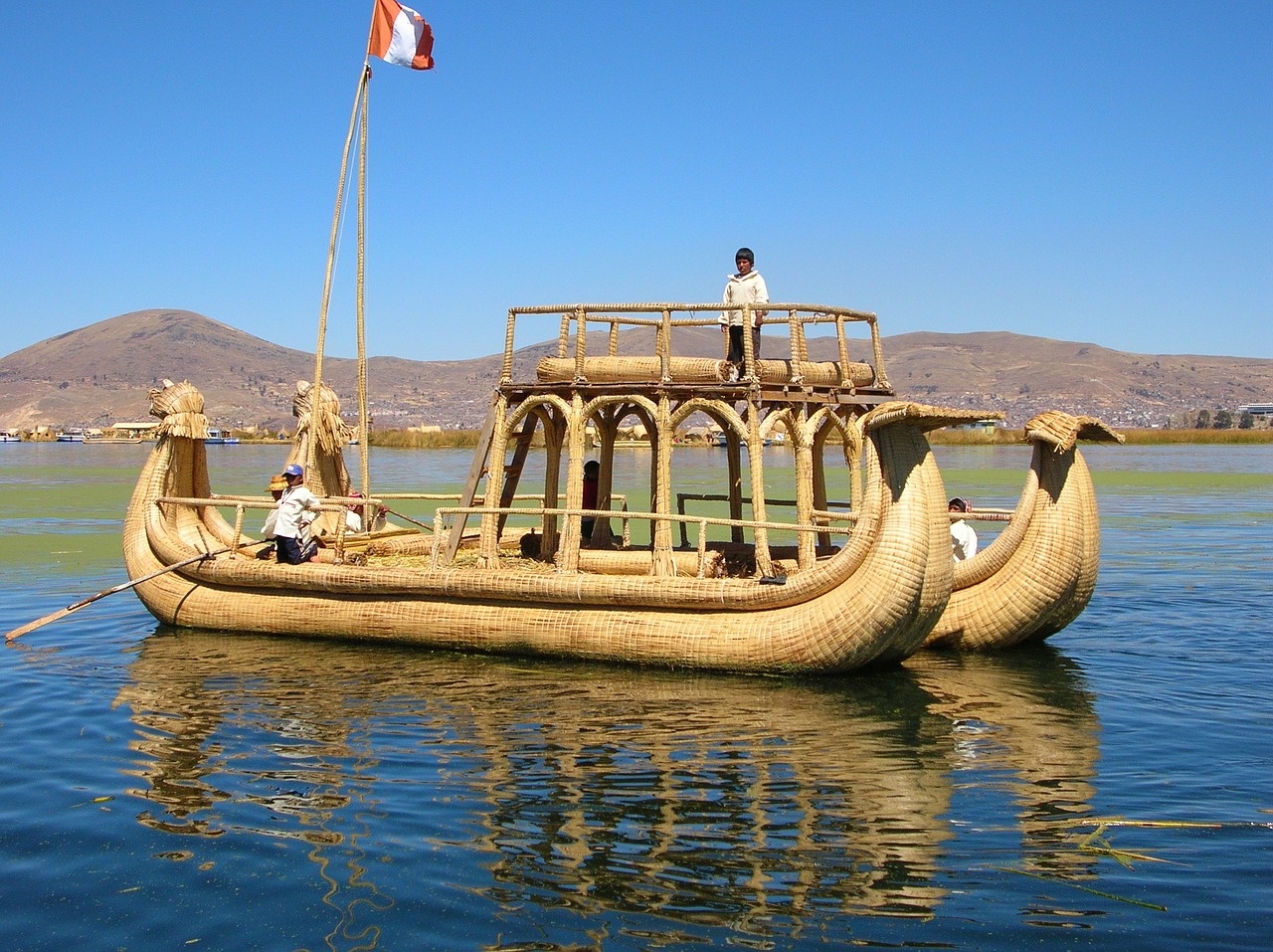 lake titicaca pot indigeno uru bolivia free photo