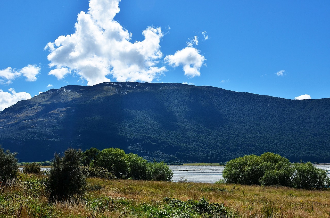 lake wakatipu gé lín nuò qí new zealand free photo